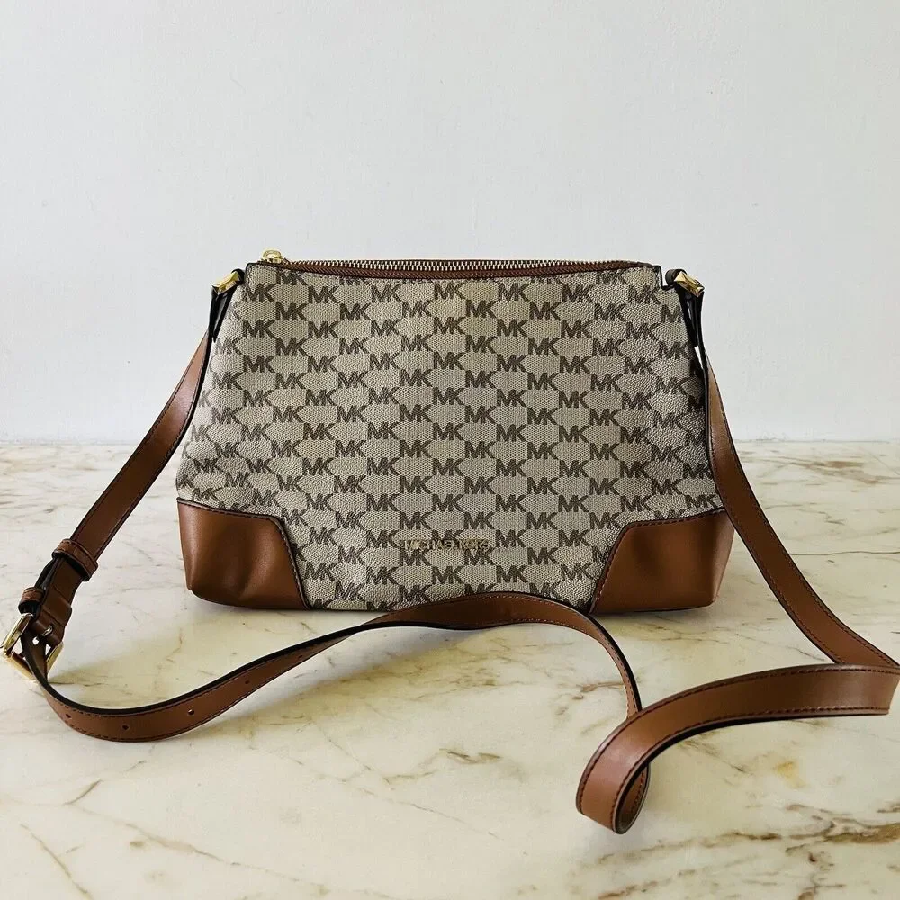 MICHAEL KORS STUDIO Natural Luggage Leather Medium Messenger Crossbody Bag